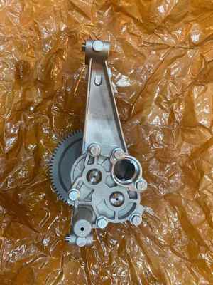 スカニア D11 D12 エンジンオイルポンプ 2209509 (310-420 馬力トラック用)